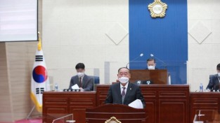 제298회 임시회 예산결산특별위원장 박인철.JPG